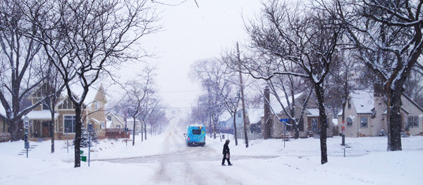 photo metro transit bus in snow