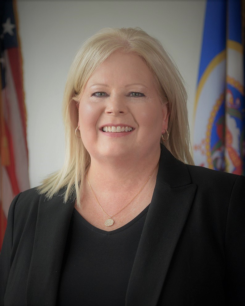 Photo of Tamara Helgeson