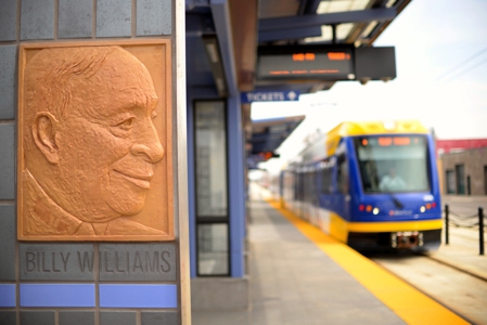 green-line-art-victoria-street-station-4-sm.jpg
